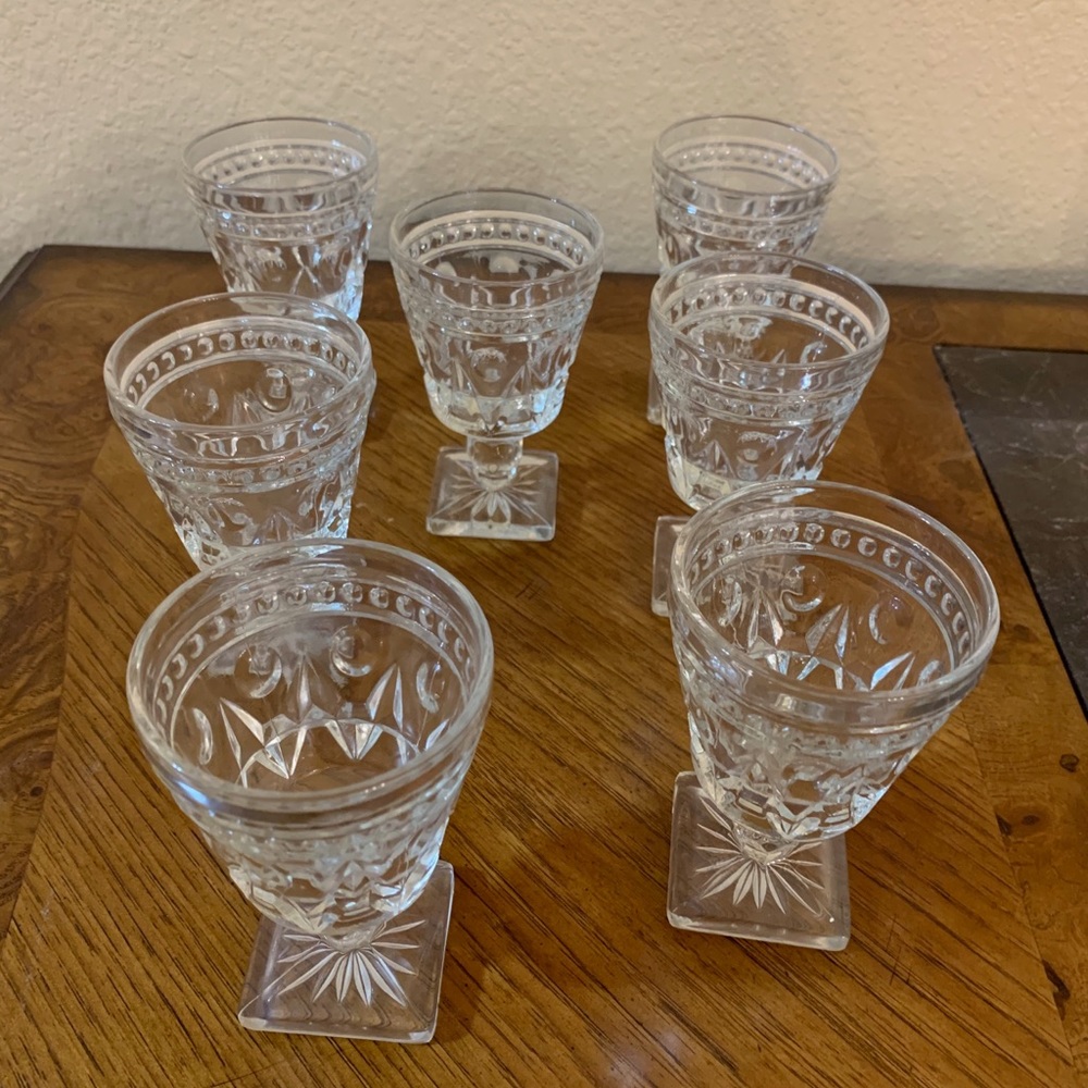 Set 7 Vintage Indian Park Lane 4.5” Square Base Glasses